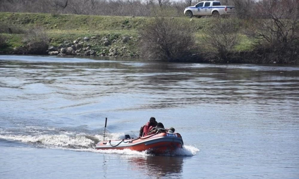 Έβρος: Τουρκικές δυνάμεις εμποδίζουν τους μετανάστες να γυρίσουν πίσω στην Τουρκία